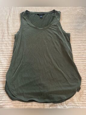 Banana Republic Olive Scoop Neck Tank Top